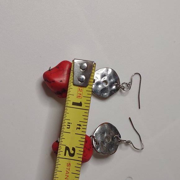 Red Dyed Howlite And Silver Tone Metal Dangle Earrings - Picture 10 of 10